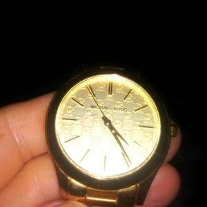 Michael kors gold watch